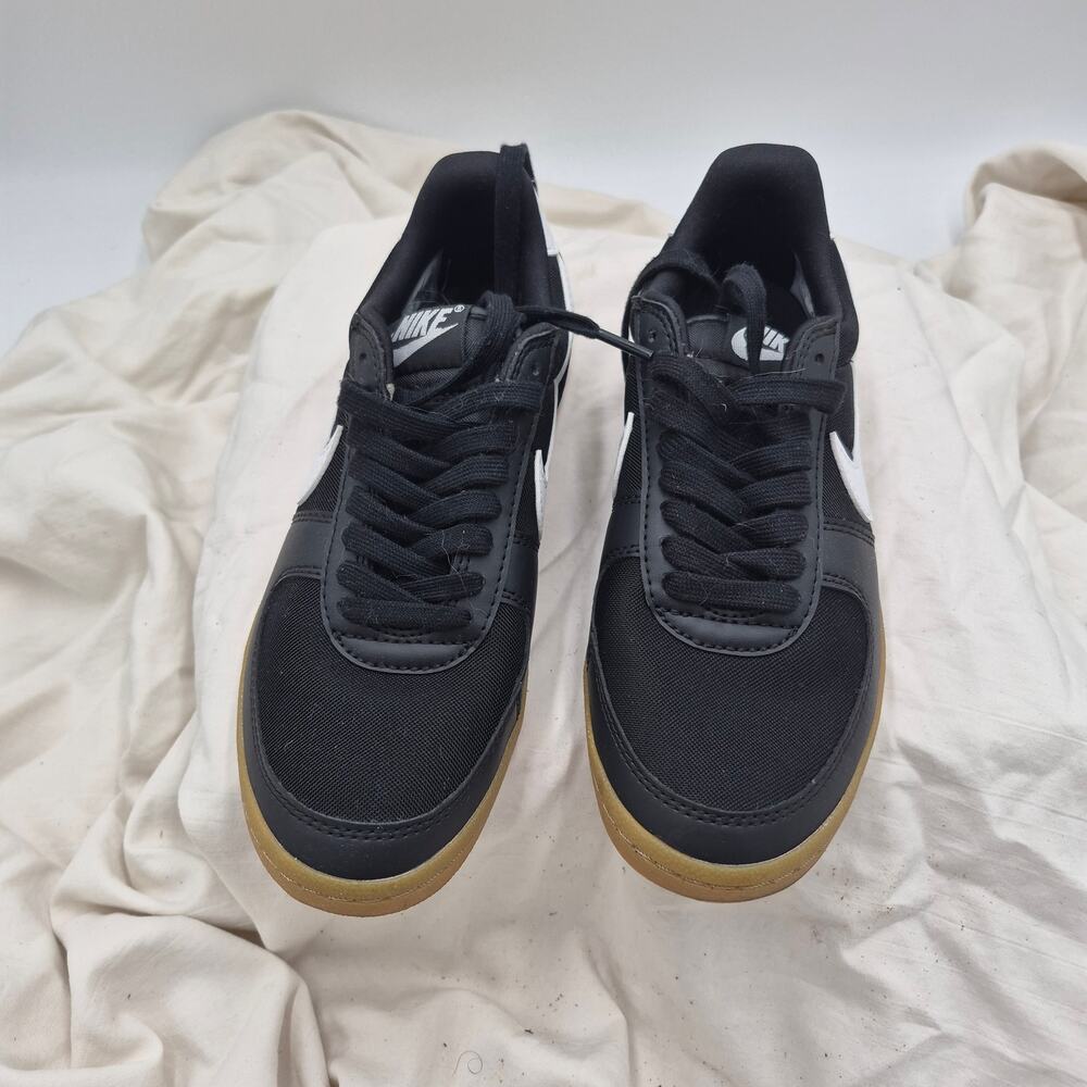 Nike Field General 82 SP Black White Laced Shoes women's size 6